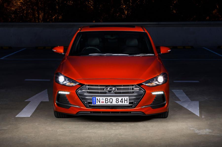  Hyundai Elantra SR Turbo 2016 года  (AU) (фото 25 из 31)